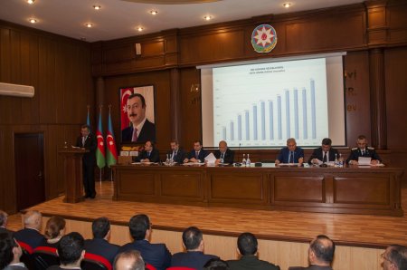 “Nərimanov rayonunun sosial-iqtisadi inkişafının 2017-ci ilin yekunlarına və qarşıda duran vəzifələr”ə həsr olunmuş Nərimanov Rayon İcra Hakimiyyəti başçısı yanında Şuranın geniş iclası keçirilib.