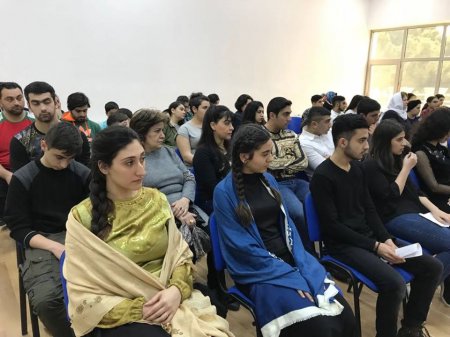 Suraxanı Gənclər Evinində 31 Mart Azərbaycanlıların Soyqırımının 100-cü il dönümünə həsr olunmuş tədbir keçirilmişdir. 