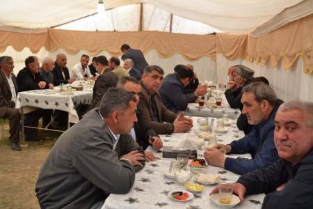 Füzulidə yas mərasimləri, ehsan süfrələri