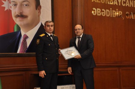Azərbaycan Polisinin 100 illik yubileyi münasibətilə Nərimanov Rayon İcra Hakimiyyətində tədbir keçirilib.