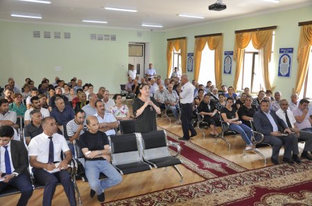 Nərimanov Rayon İcra Hakimiyyəti başçısının rayon sakinləri ilə növbəti səyyar qəbulu keçirilib.