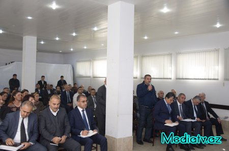 Nərimanov Rayon İcra Hakimiyyətinin başçısının rayon sakinləri ilə növbəti səyyar qəbul-görüşü keçirilmişdir.